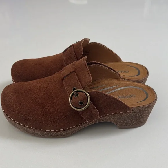 Aetrex Madison clogs. NWOT size 7.5-8 - Picture 3 of 16